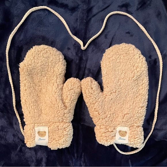 Plush Attached Mittens - Picture 2 of 4